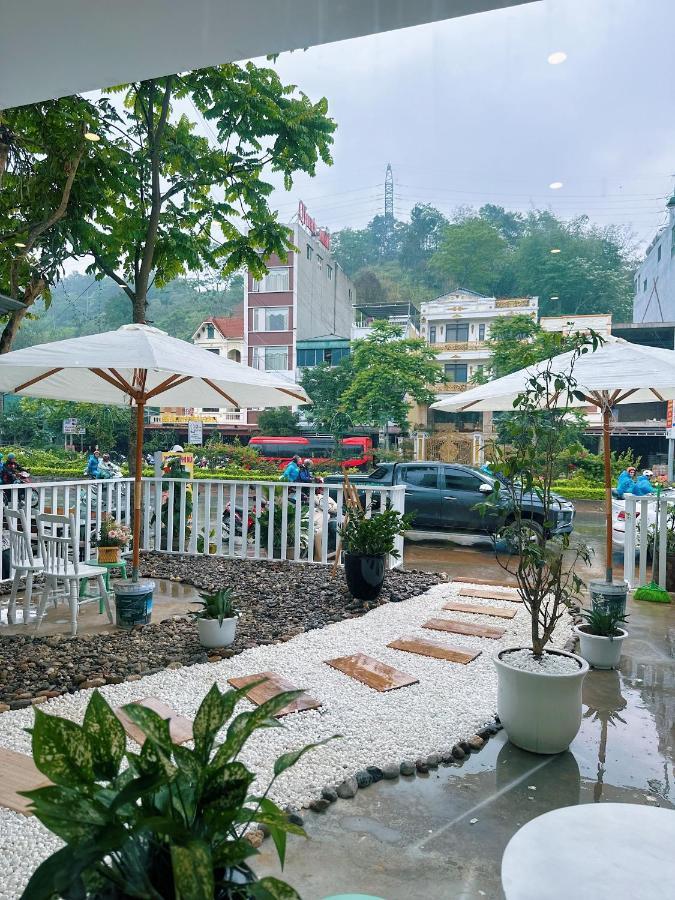Delapong Guest House - Motorbike Tour Ha Giang Buitenkant foto